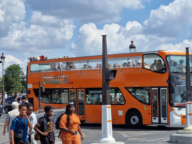Vue du bus cabriolet - Autocars-soummane