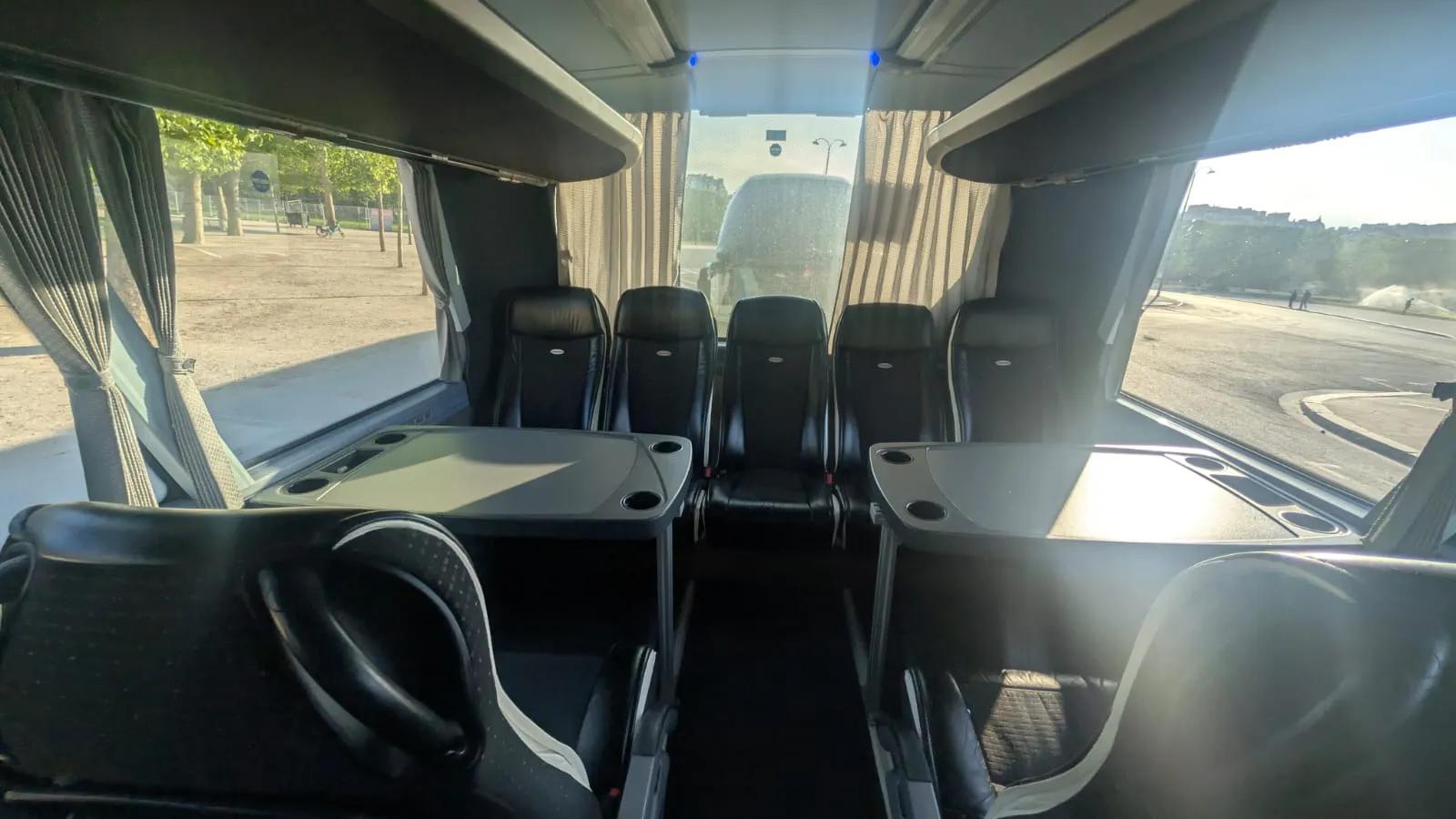 BUS VIP 49 Places  - Photo 3