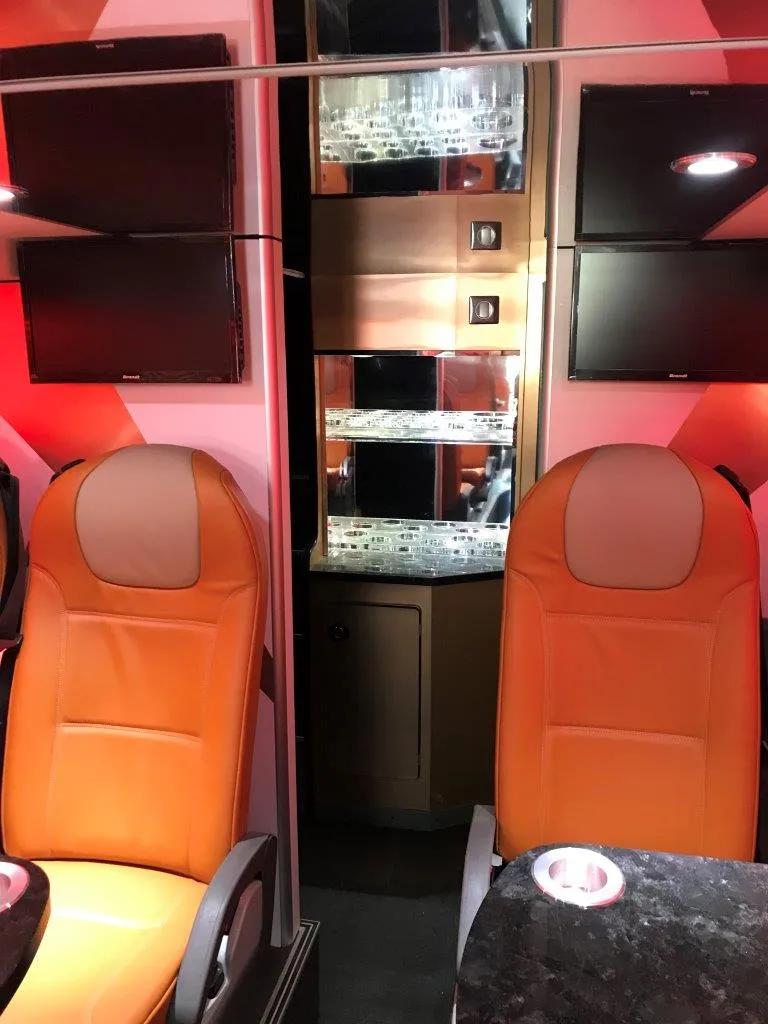 Tourbus Nightliner - Photo 1